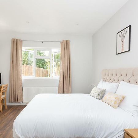 Austin David Apartments Harrow Eksteriør bilde